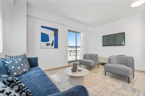 Beautiful 3 BDR Heart of JLM -Modern with Huge Balcony